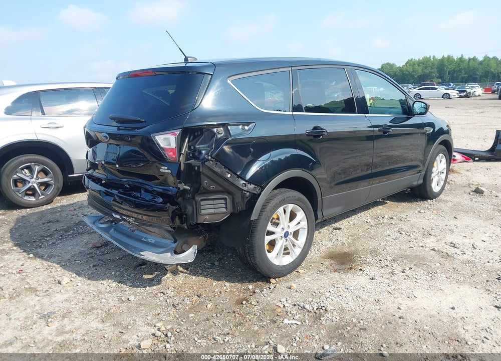 2017 FORD ESCAPE VIN: 1FMCU0GD3HUA03565