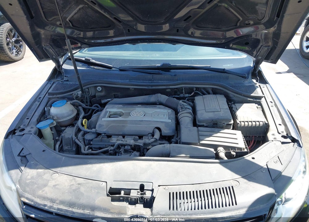 2014 VOLKSWAGEN CC VIN: WVWBP7AN1EE512903