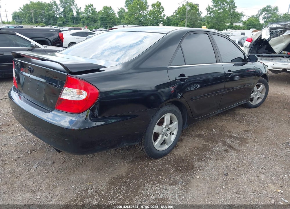 2003 TOYOTA CAMRY SE V6 VIN: JTDBF30K330108563