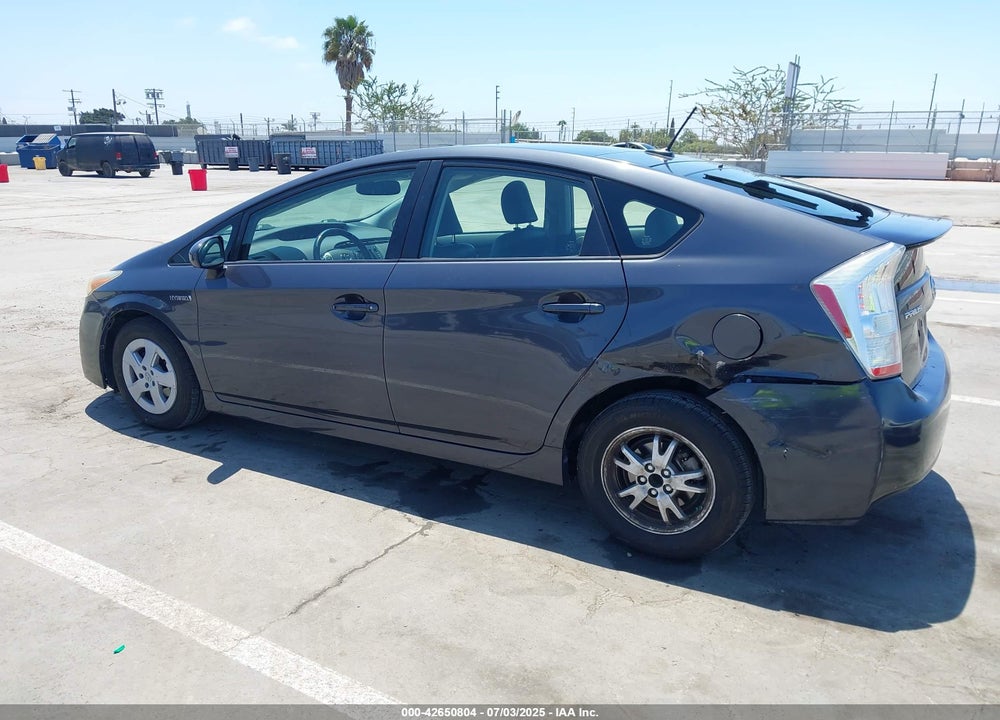 2011 TOYOTA PRIUS FOUR VIN: JTDKN3DU5B1386856