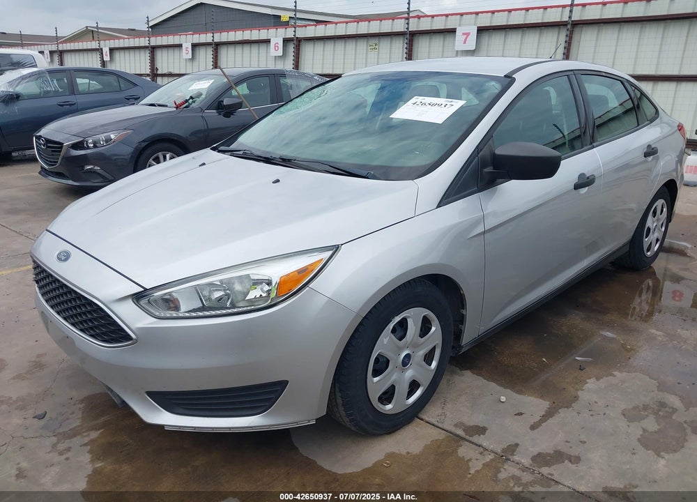 2015 FORD FOCUS VIN: 1FADP3E20FL368281