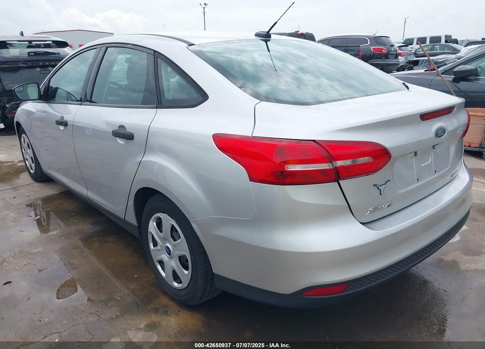 2015 FORD FOCUS VIN: 1FADP3E20FL368281