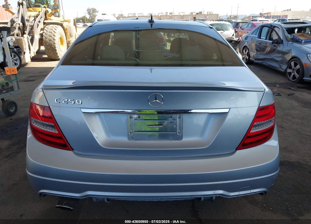2013 MERCEDES-BENZ C CLASS VIN: WDDGF4HBXDR291611