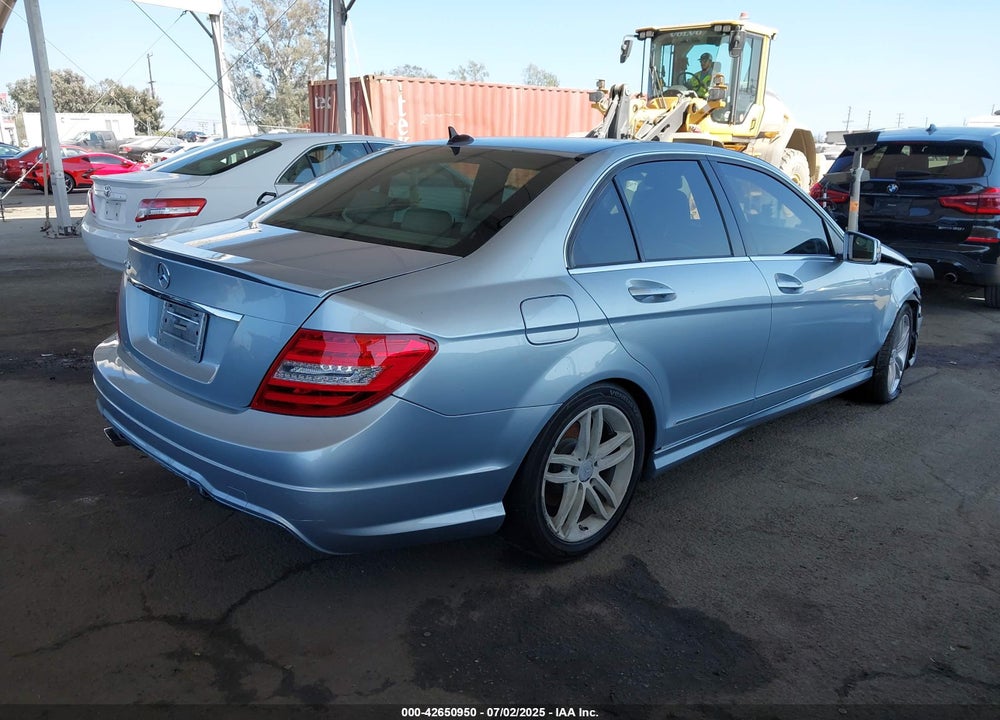 2013 MERCEDES-BENZ C CLASS VIN: WDDGF4HBXDR291611