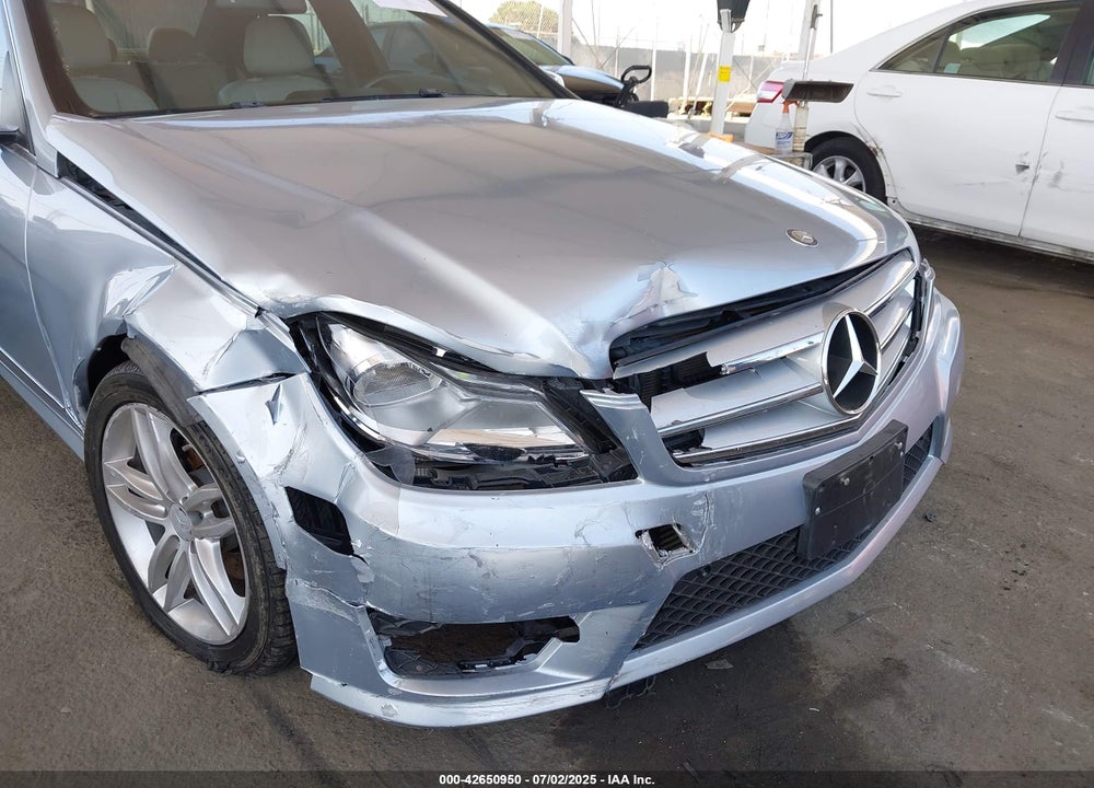 2013 MERCEDES-BENZ C CLASS VIN: WDDGF4HBXDR291611