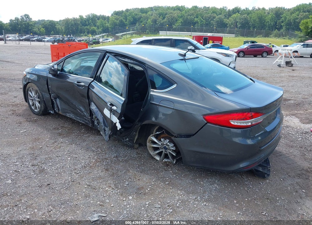 2017 FORD FUSION SE VIN: 3FA6P0H71HR200023