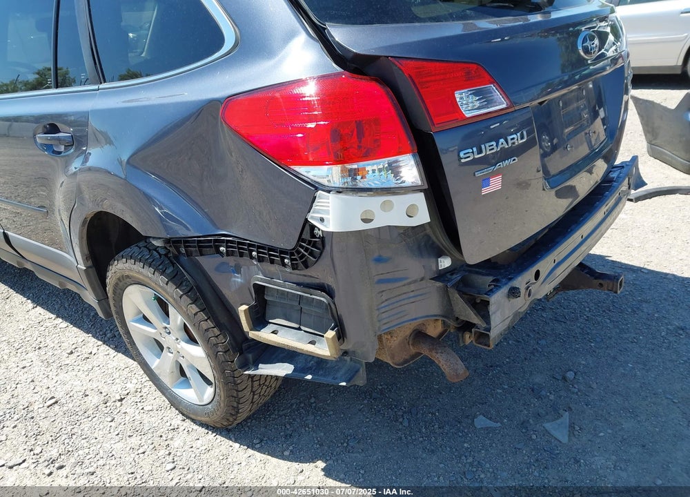 2014 SUBARU OUTBACK VIN: 4S4BRBLC1E3307372
