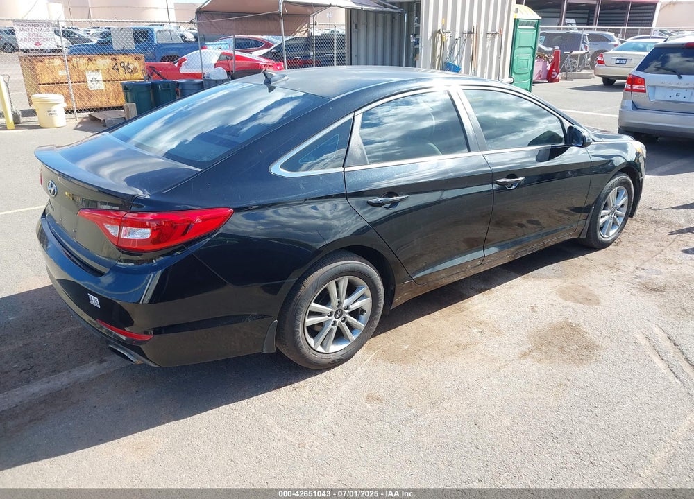 2015 HYUNDAI SONATA VIN: 5NPE24AF6FH104465