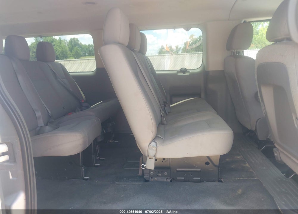 2016 NISSAN NV PASSENGER NV3500 HD S V6/SV V6 VIN: 5BZBF0AA1GN852160