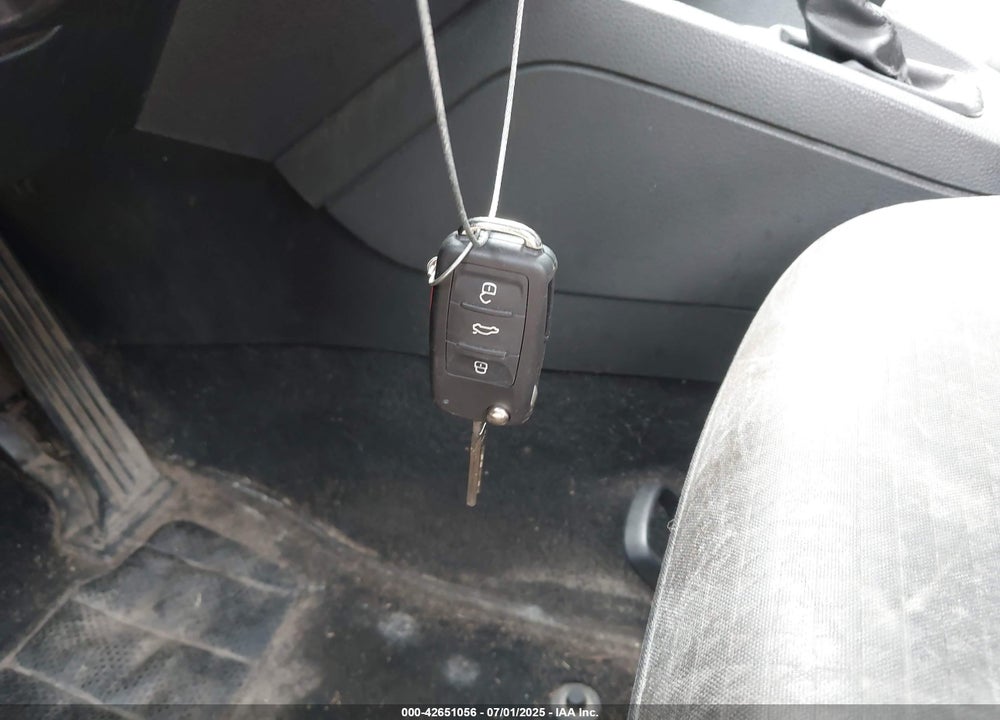 2017 VOLKSWAGEN JETTA VIN: 3VW2B7AJ3HM303198