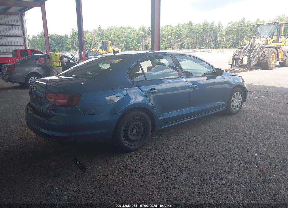 2016 VOLKSWAGEN JETTA VIN: 3VW267AJ3GM340593