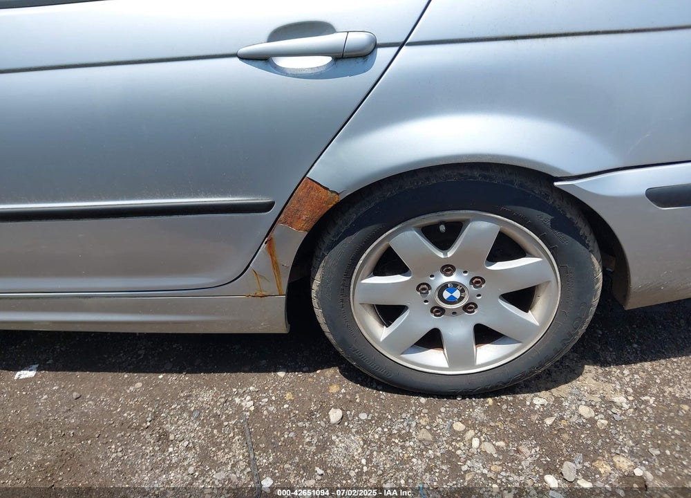 2005 BMW 325I VIN: WBAEV33485KW17615