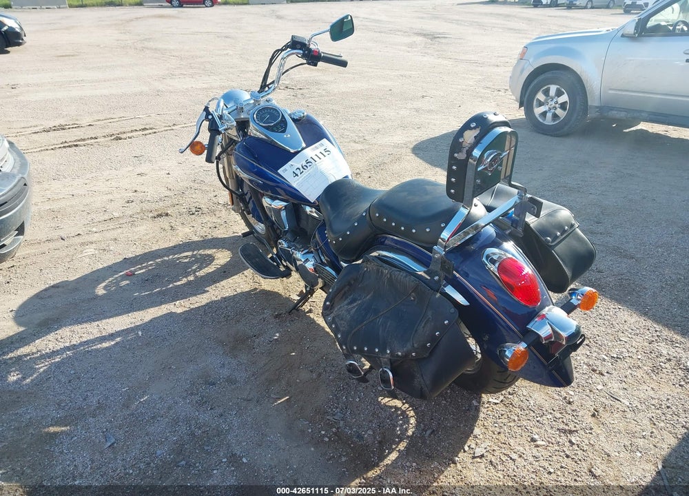2011 KAWASAKI VN900 D VIN: JKAVN2D11BA042447