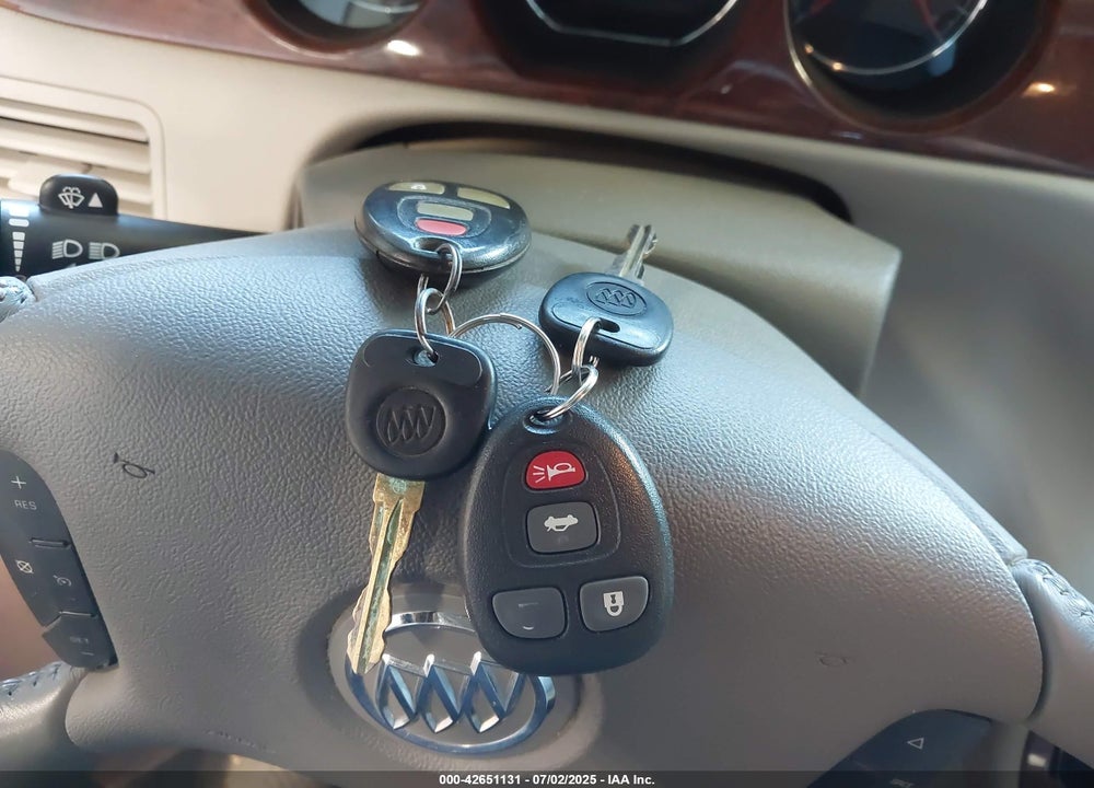 2008 BUICK LUCERNE CXL VIN: 1G4HD57268U141313
