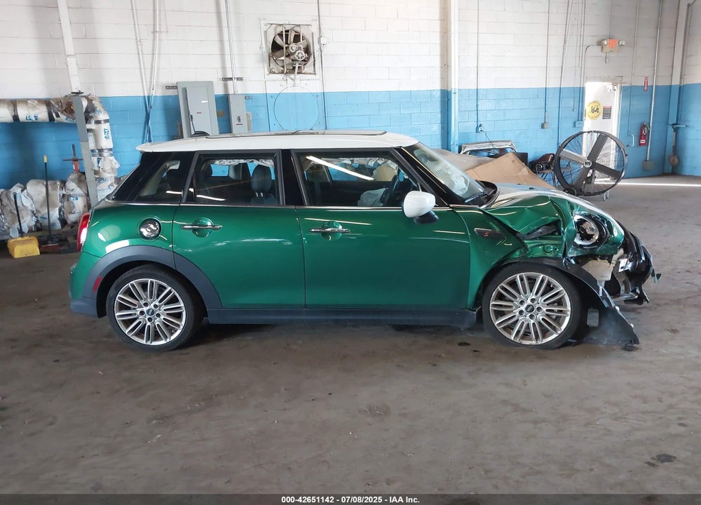 2024 MINI HARDTOP COOPER S VIN: WMW53DK03R2U84195