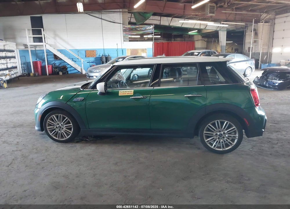 2024 MINI HARDTOP COOPER S VIN: WMW53DK03R2U84195