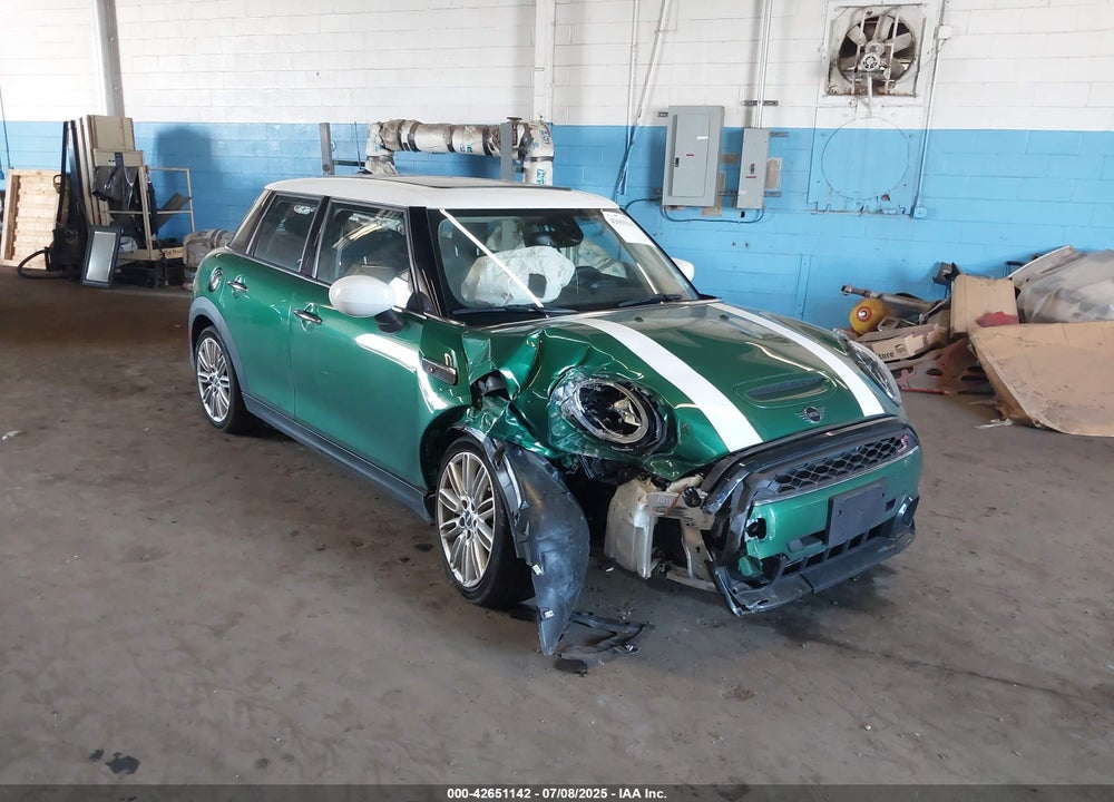 2024 MINI HARDTOP COOPER S VIN: WMW53DK03R2U84195