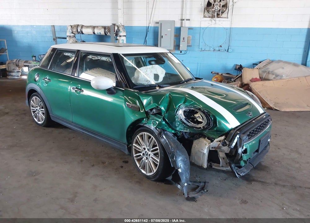 2024 MINI HARDTOP COOPER S VIN: WMW53DK03R2U84195