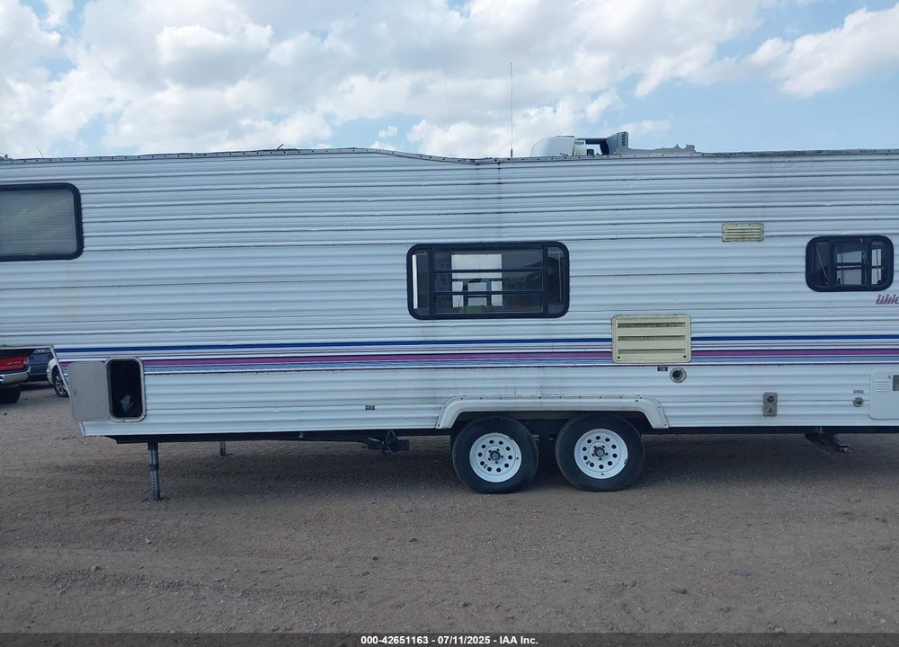 1997 WILDWOOD 24' 5TH WHEEL VIN: 4X4FWDC28VA030367