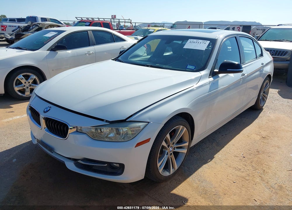 2012 BMW 3 SERIES VIN: WBA3A5G52CNP15813