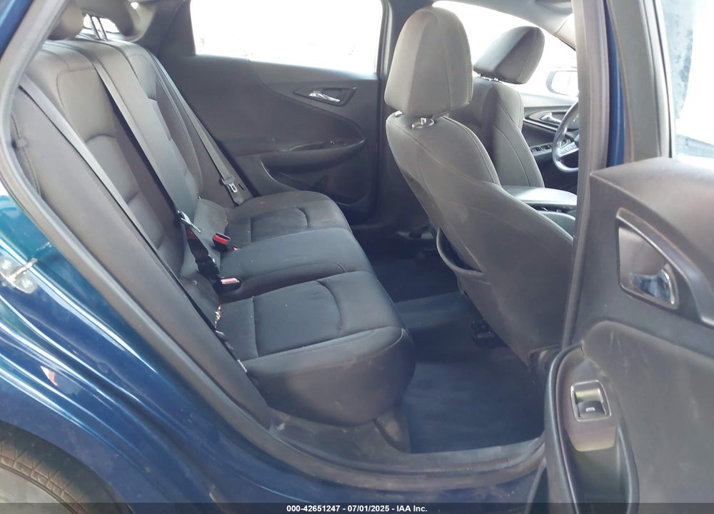 2019 CHEVROLET MALIBU 1FL VIN: 1G1ZC5ST1KF136326