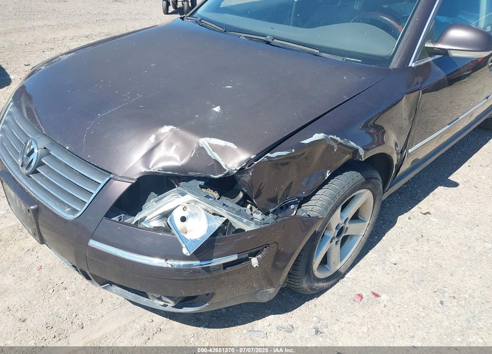 2004 VOLKSWAGEN PASSAT GLX VIN: WVWYH63B34E234685
