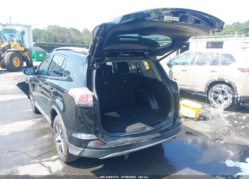 2016 TOYOTA RAV4 VIN: 2T3RFREV9GW458057