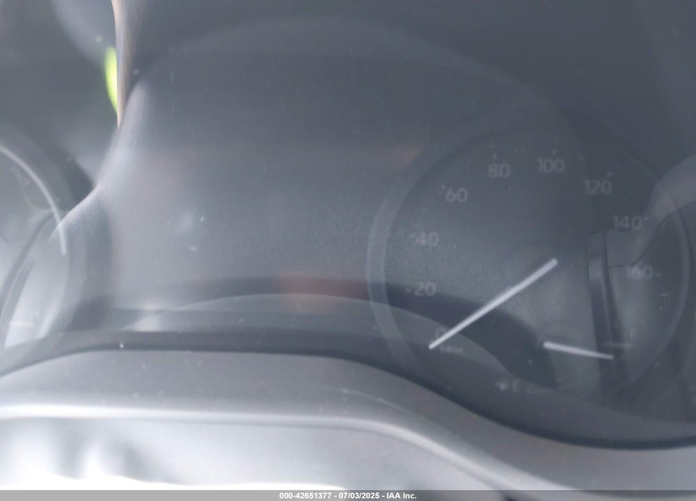 2025 TOYOTA SIENNA VIN: 5TDKRKEC3SS234923