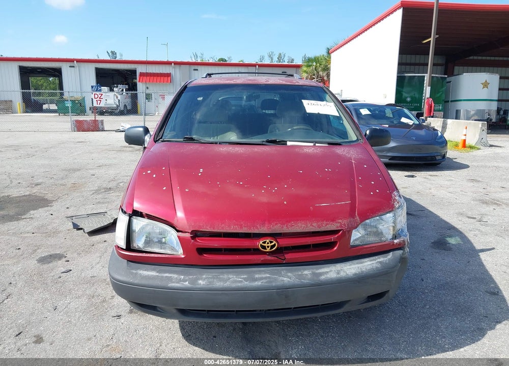 2000 TOYOTA SIENNA LE VIN: 4T3ZF13C6YU291094