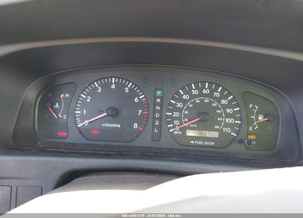 2000 TOYOTA SIENNA LE VIN: 4T3ZF13C6YU291094