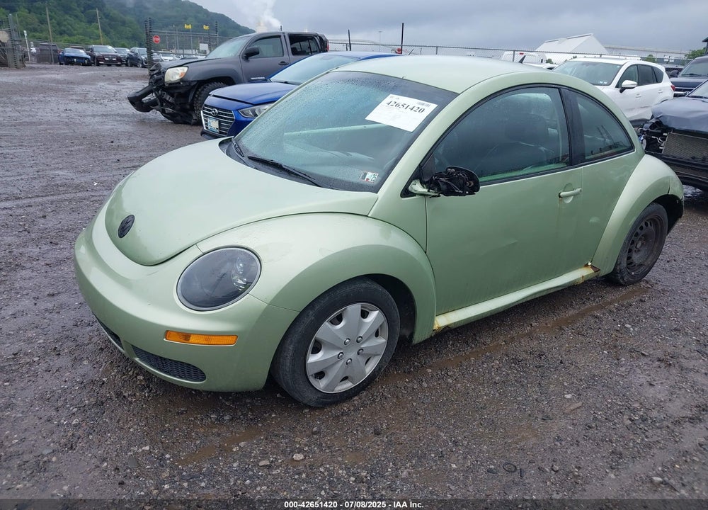 2010 VOLKSWAGEN NEW BEETLE 2.5L VIN: 3VWPG3AG3AM000402