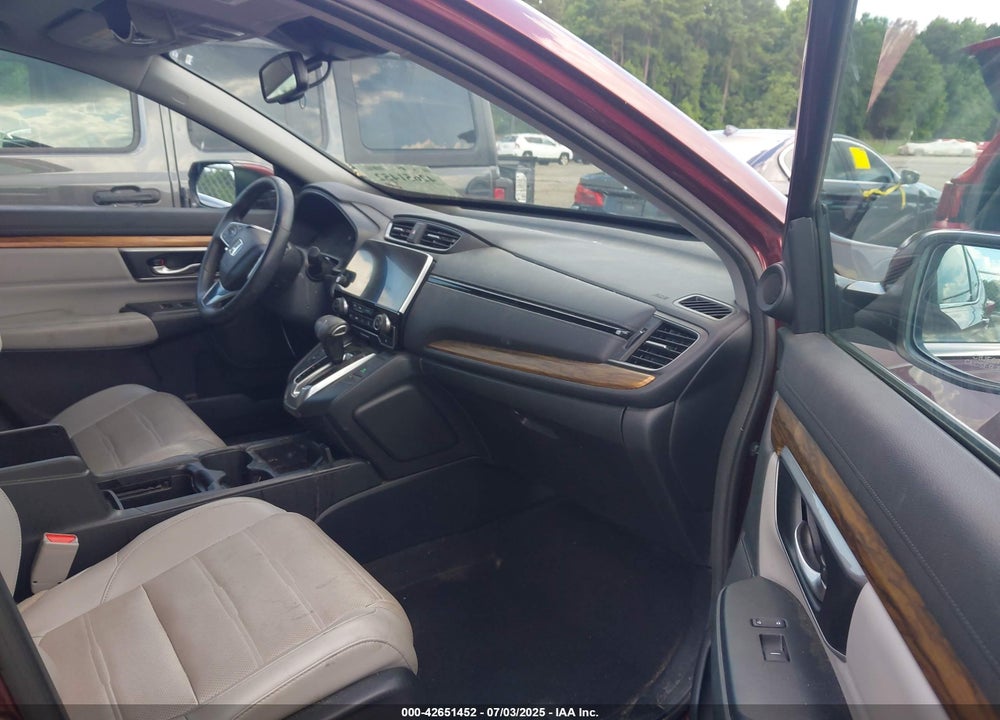 2017 HONDA CR-V VIN: 2HKRW2H81HH630622