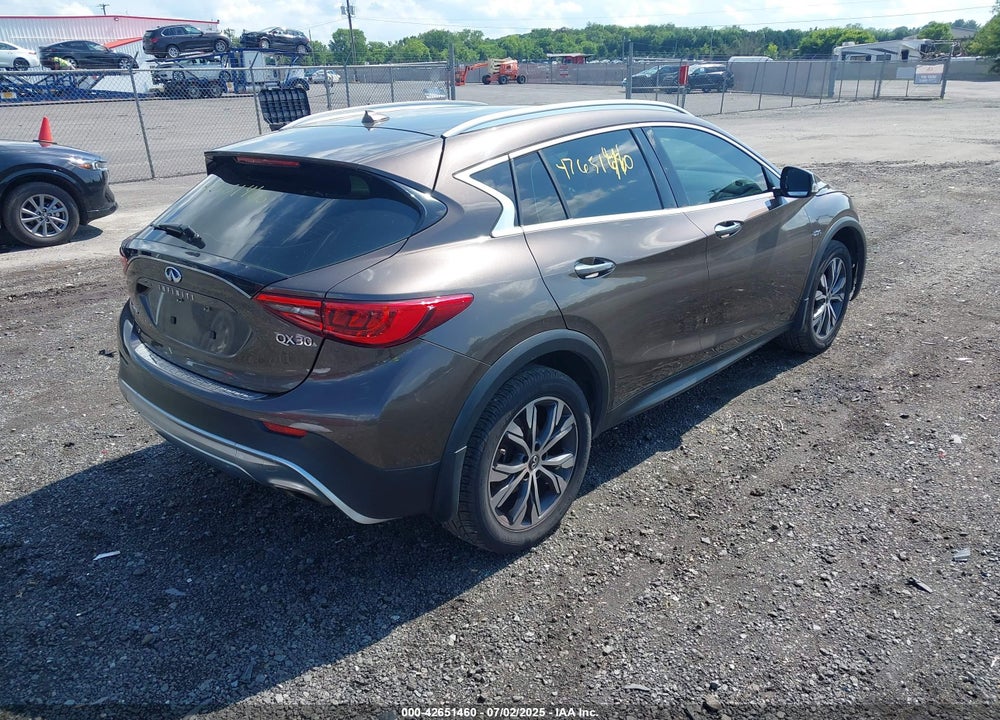 2017 INFINITI QX30 LUXURY/PREMIUM/SPORT VIN: SJKCH5CR2HA020508