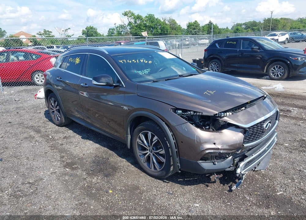 2017 INFINITI QX30 LUXURY/PREMIUM/SPORT VIN: SJKCH5CR2HA020508