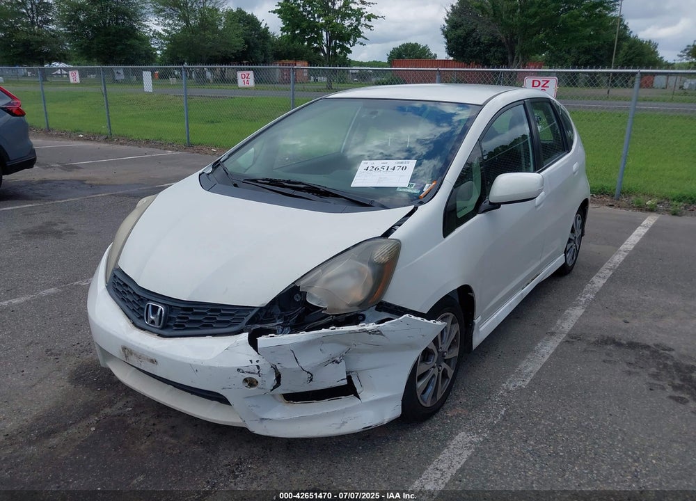 2013 HONDA FIT SPORT VIN: JHMGE8H51DC054571