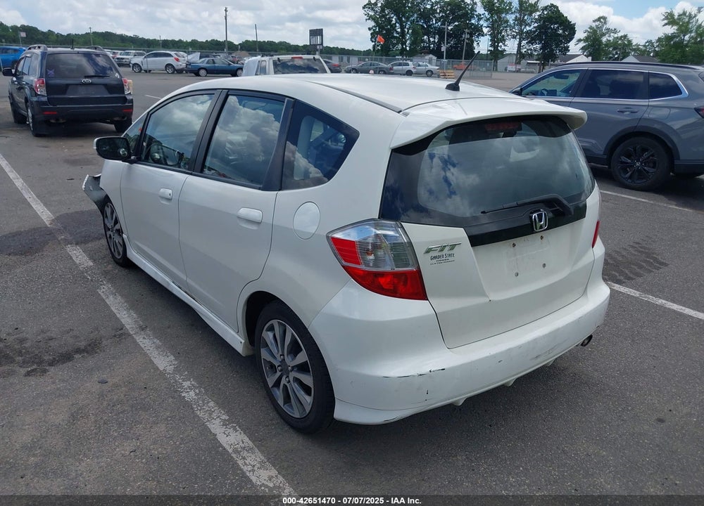2013 HONDA FIT SPORT VIN: JHMGE8H51DC054571