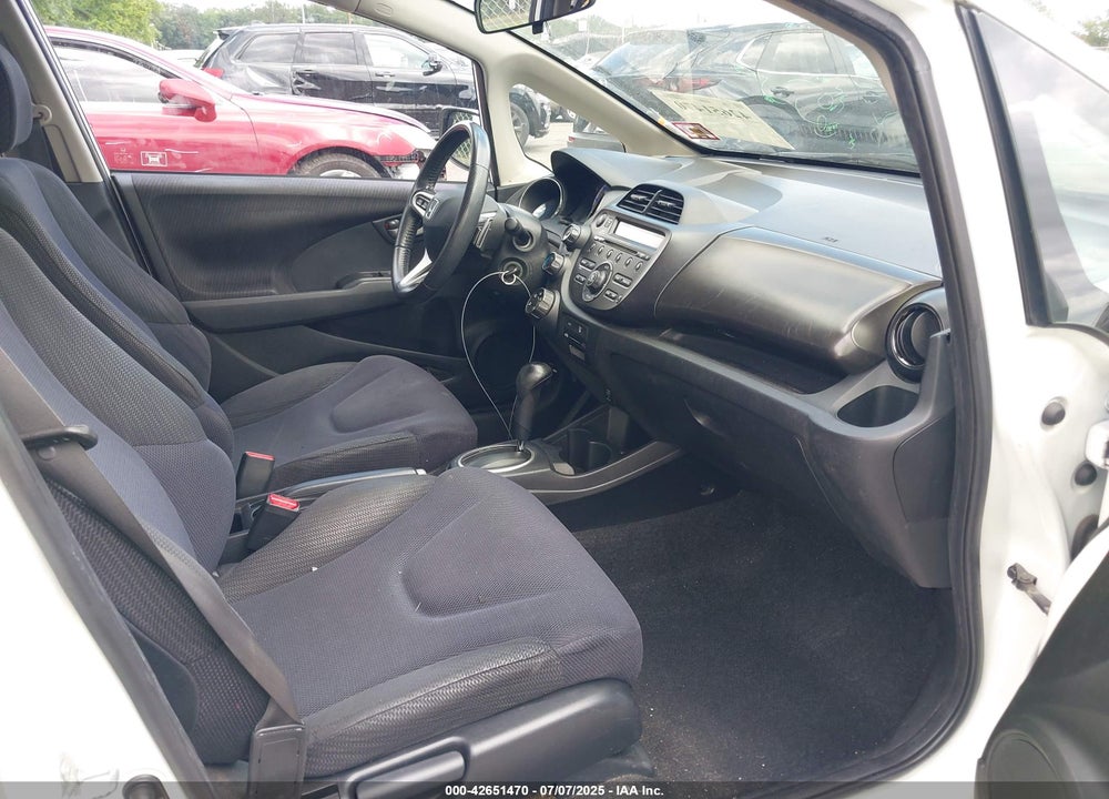 2013 HONDA FIT SPORT VIN: JHMGE8H51DC054571