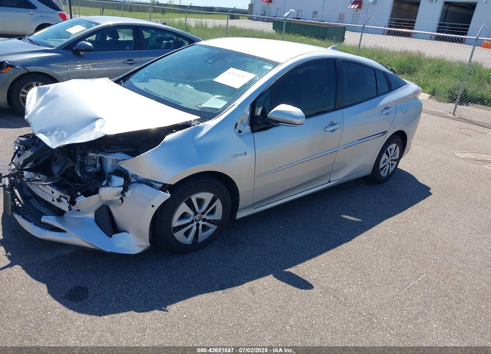 2018 TOYOTA PRIUS VIN: JTDKBRFUXJ3590368