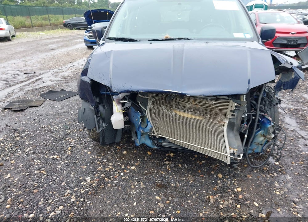 2013 CHRYSLER TOWN & COUNTRY VIN: 2C4RC1BG2DR517729
