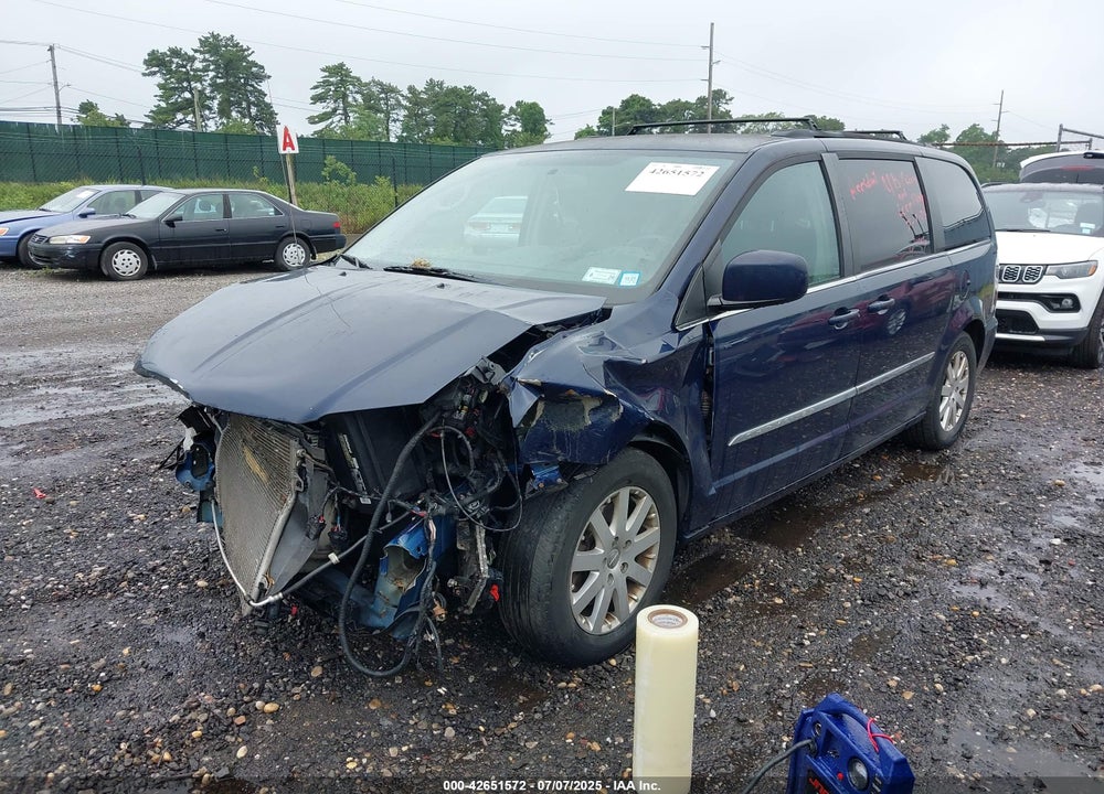 2013 CHRYSLER TOWN & COUNTRY VIN: 2C4RC1BG2DR517729