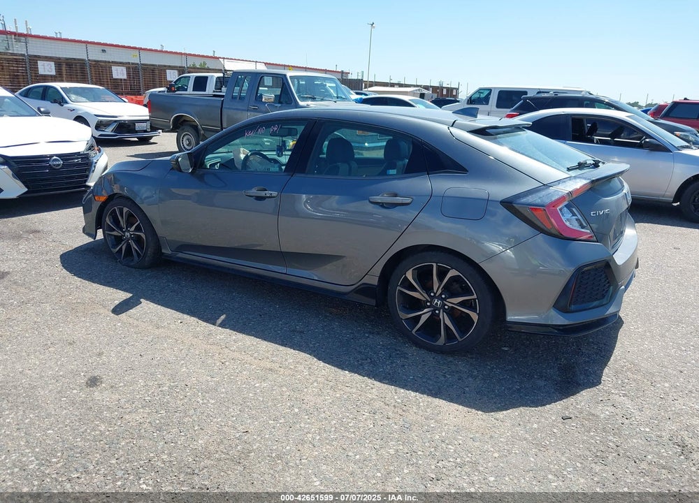 2018 HONDA CIVIC SPORT TOURING VIN: SHHFK7H94JU421172