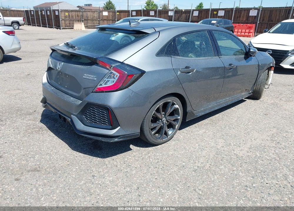 2018 HONDA CIVIC SPORT TOURING VIN: SHHFK7H94JU421172