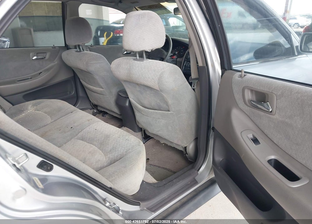 2001 HONDA ACCORD 2.3 LX VIN: 1HGCG55401A063548