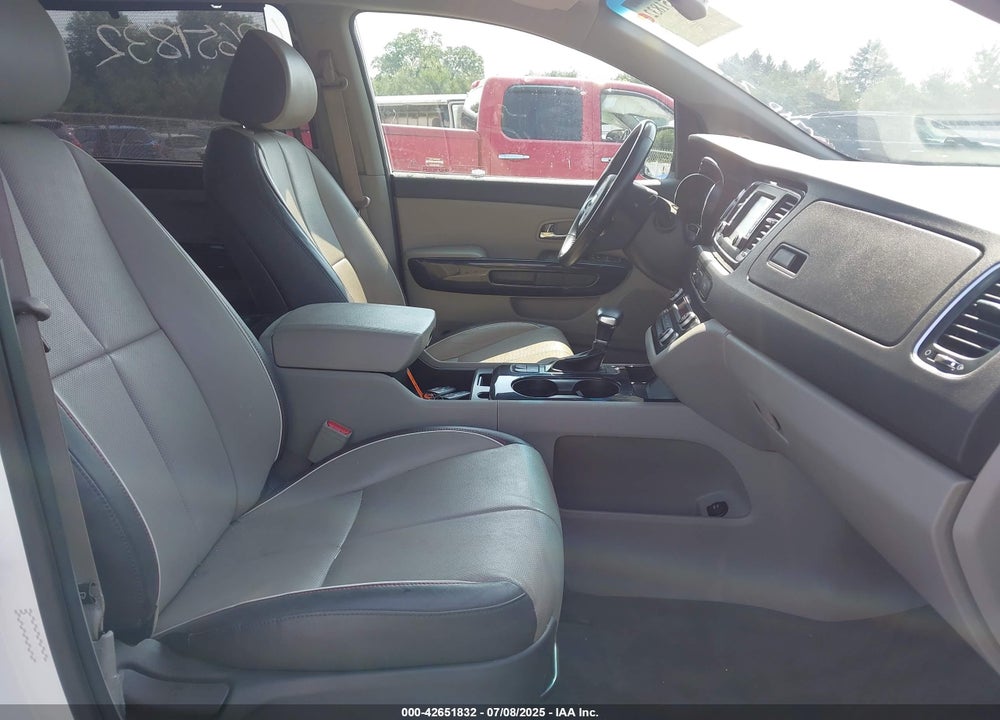 2018 KIA SEDONA EX VIN: KNDMC5C1XJ6397452