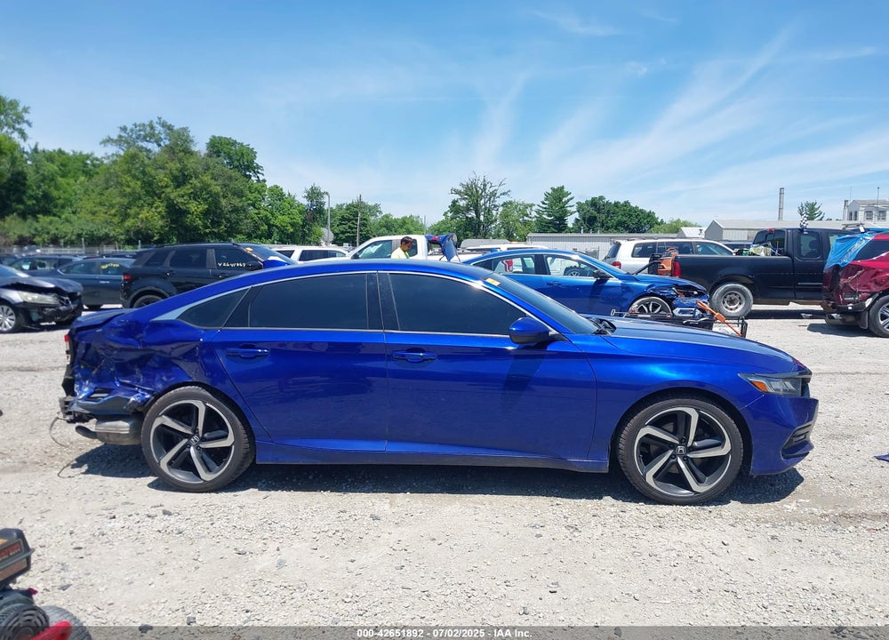 2019 HONDA ACCORD VIN: 1HGCV1F3XKA140240