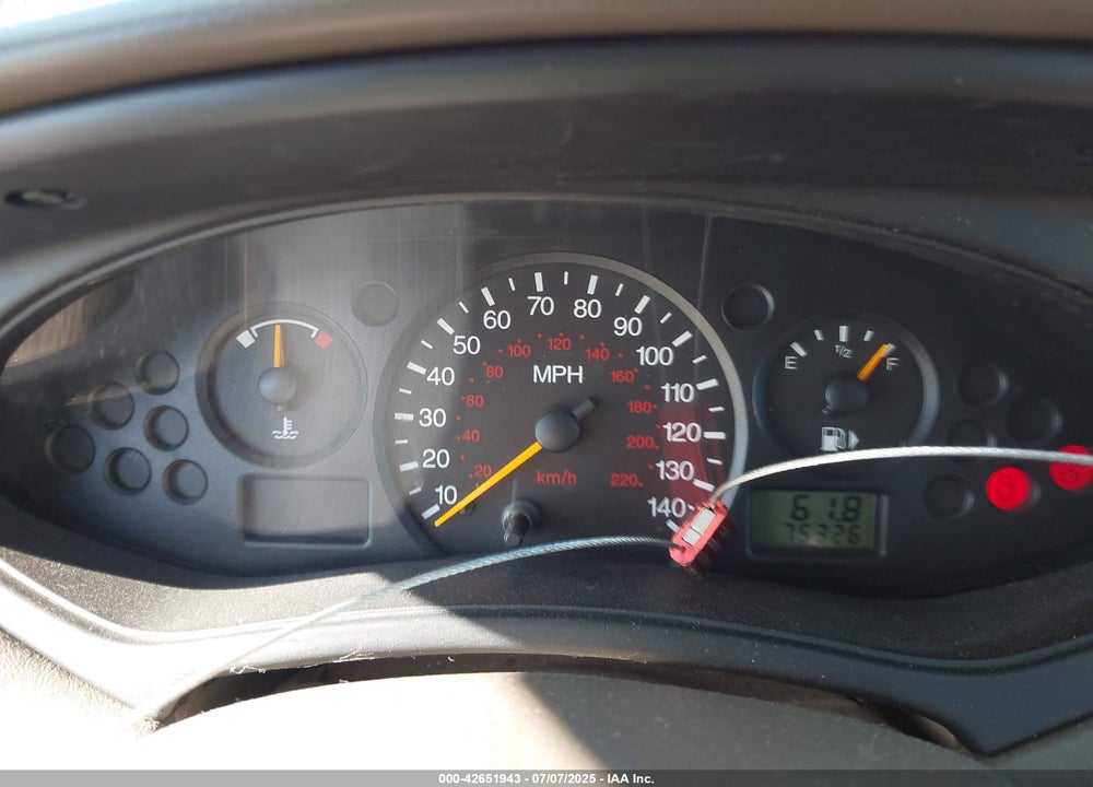2001 FORD FOCUS SE VIN: 1FAFP36301W334736