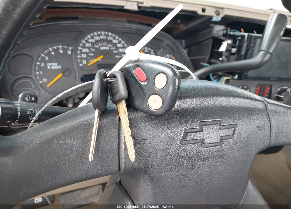 2005 CHEVROLET SILVERADO 1500 LS VIN: 1GCEC14Z55Z269948