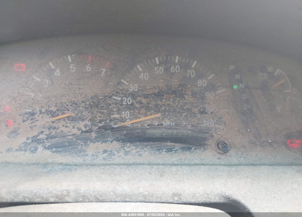 2000 TOYOTA TUNDRA LTD V8 VIN: 5TBBT4818YS066866