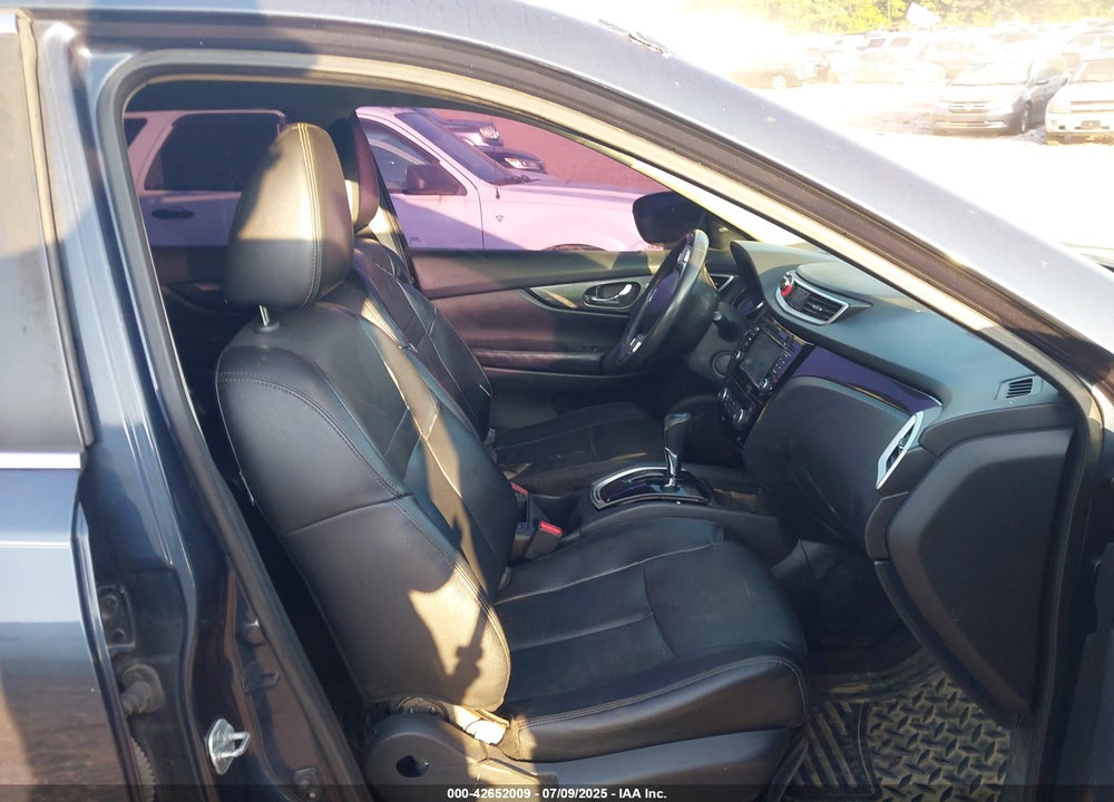 2016 NISSAN ROGUE VIN: 5N1AT2MT6GC844561