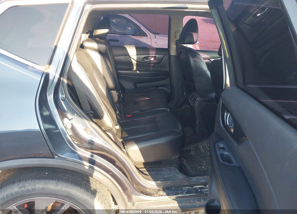 2016 NISSAN ROGUE VIN: 5N1AT2MT6GC844561